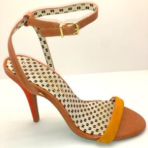 Jessica Simpson heels